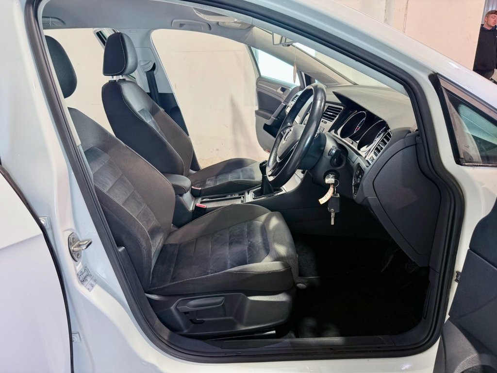 Used Volkswagen Golf 2014 for sale - 77263870: Photo 29