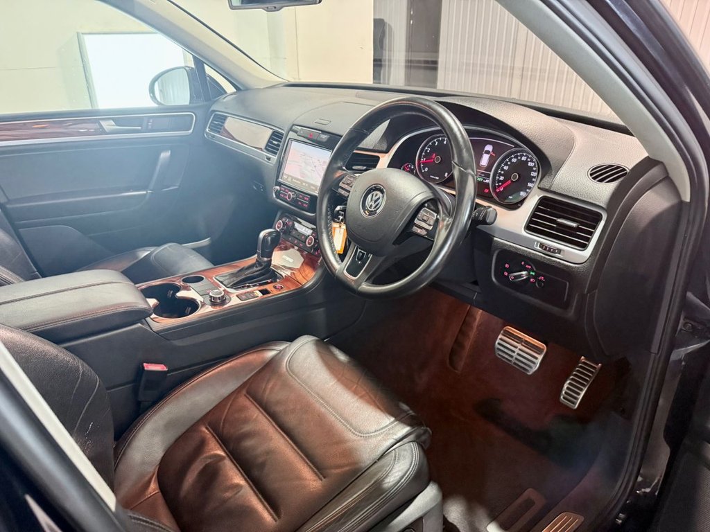 Used Volkswagen Touareg 2010 for sale - 76570581: Photo 12