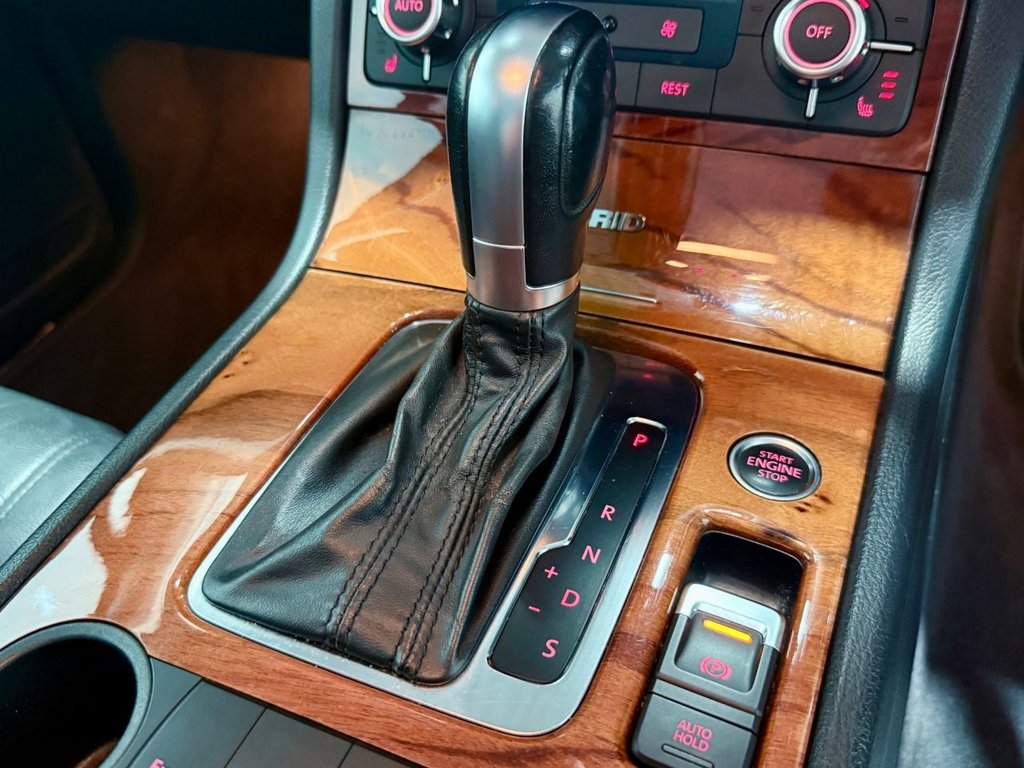 Used Volkswagen Touareg 2010 for sale - 76570581: Photo 25