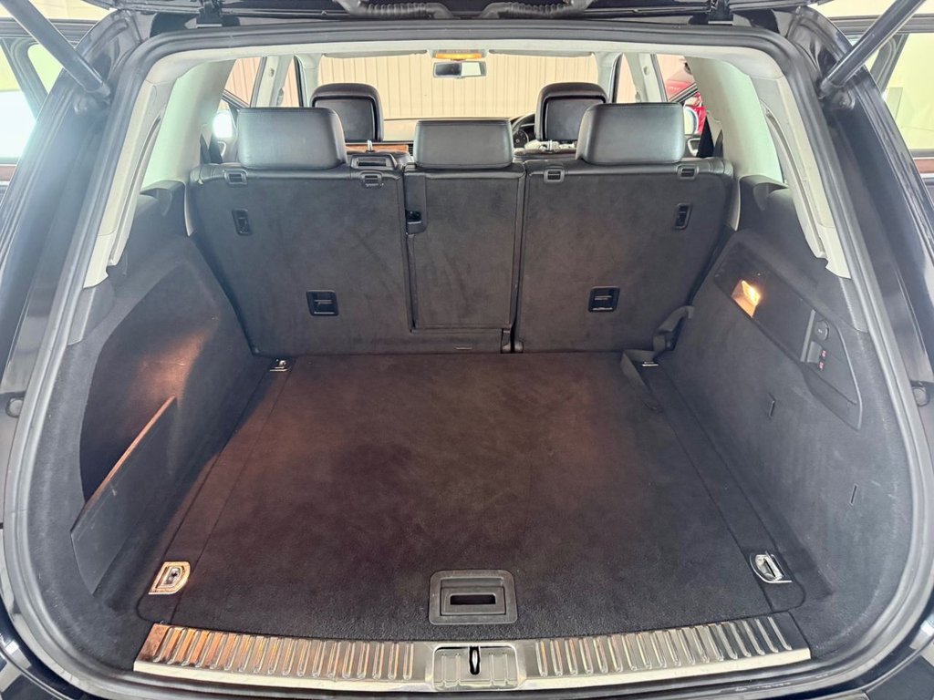 Used Volkswagen Touareg 2010 for sale - 76570581: Photo 48