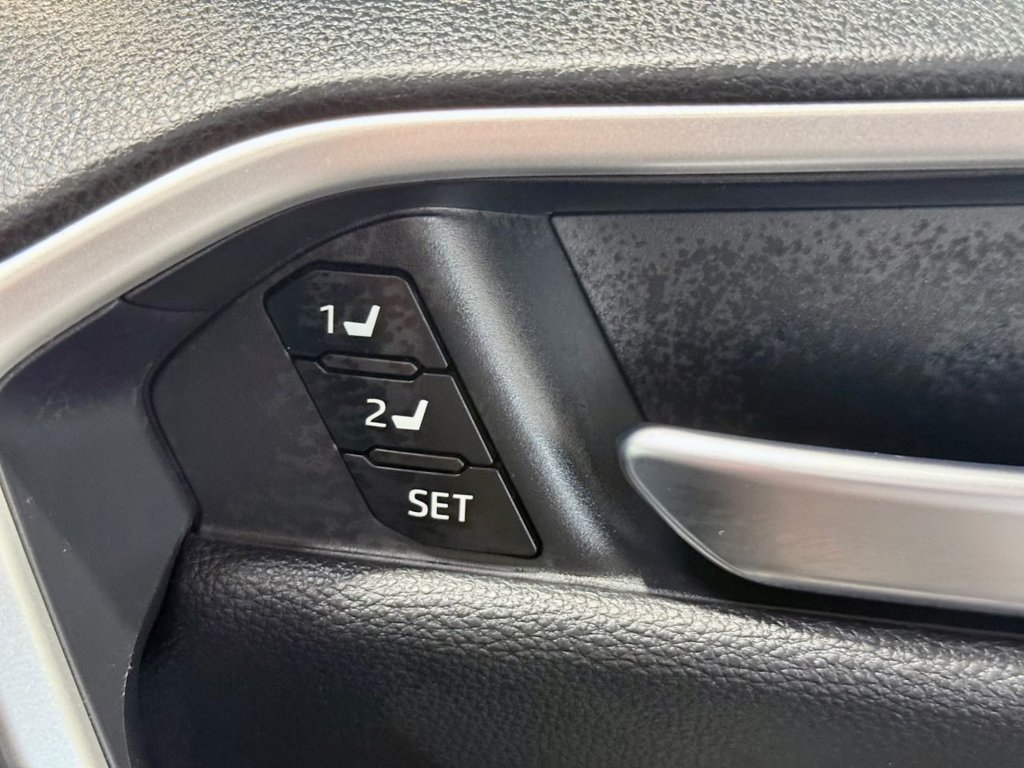 Used Toyota RAV4 2019 for sale - 75986209: Photo 18