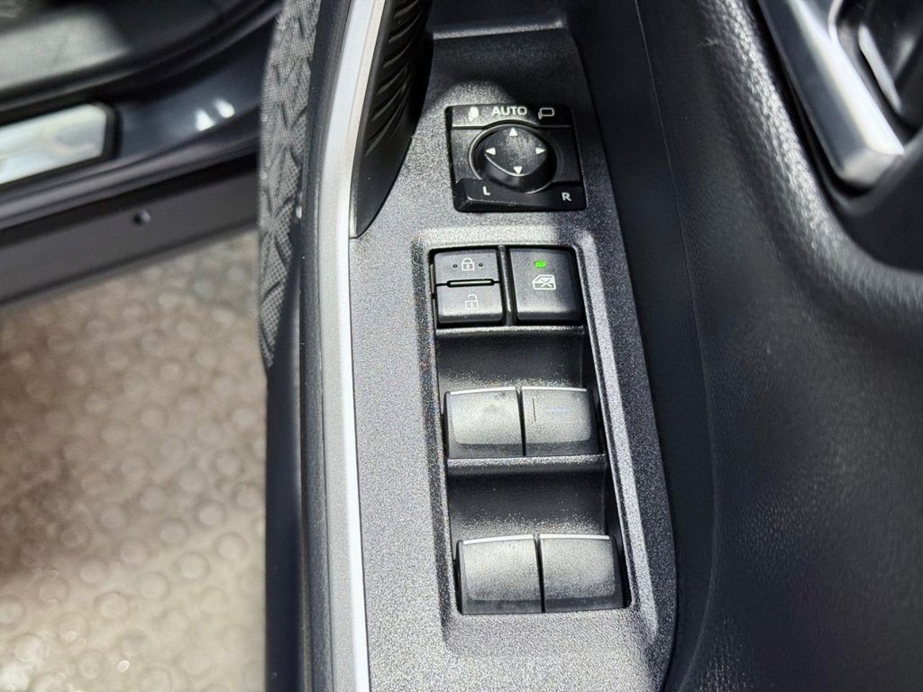 Used Toyota RAV4 2019 for sale - 75986209: Photo 19