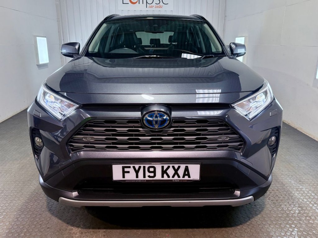 Used Toyota RAV4 2019 for sale - 75986209: Photo 2