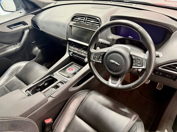 Used Jaguar F-Pace 2019 for sale - 74443290: Photo 13