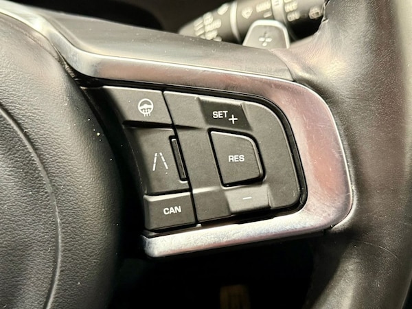Used Jaguar F-Pace 2019 for sale - 74443290: Photo 16