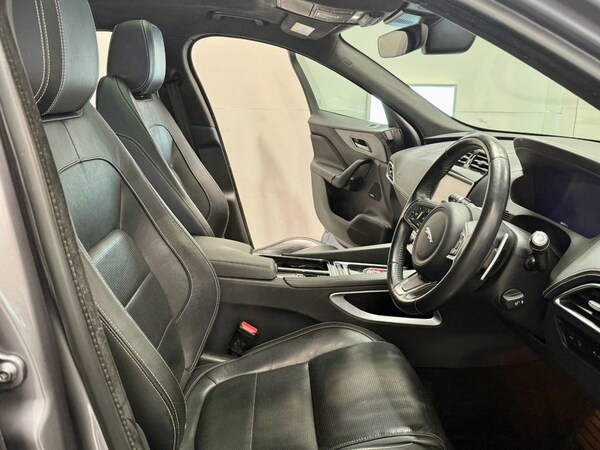 Used Jaguar F-Pace 2019 for sale - 74443290: Photo 35