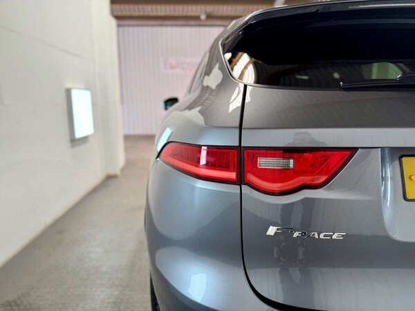 Used Jaguar F-Pace 2019 for sale - 74443290: Photo 38