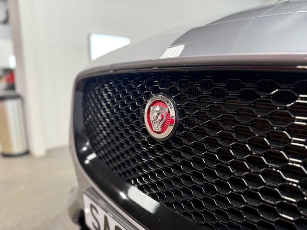 Used Jaguar F-Pace 2019 for sale - 74443290: Photo 39