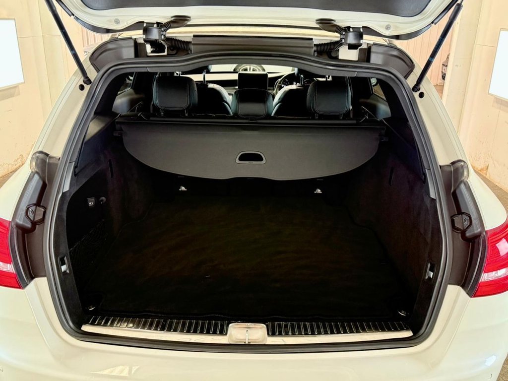 Used Mercedes-Benz C Class 2017 for sale - 77991520: Photo 33