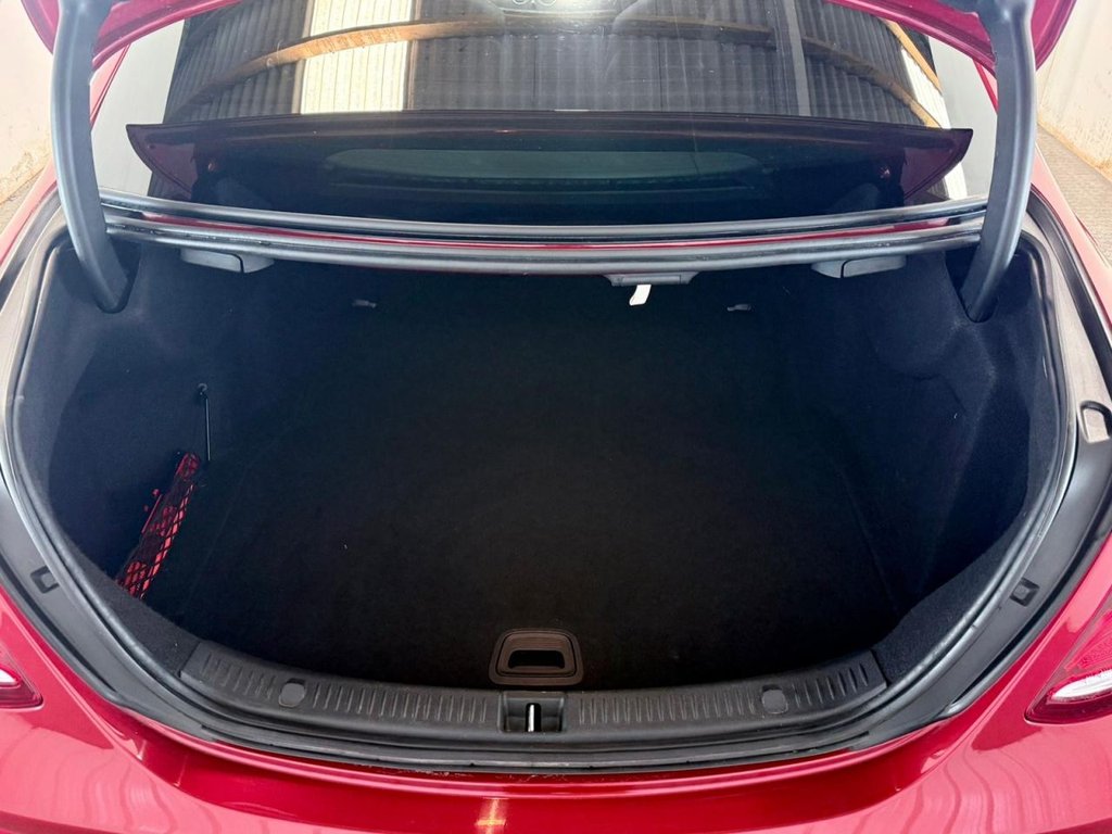 Used Mercedes-Benz E Class 2019 for sale - 78153846: Photo 11