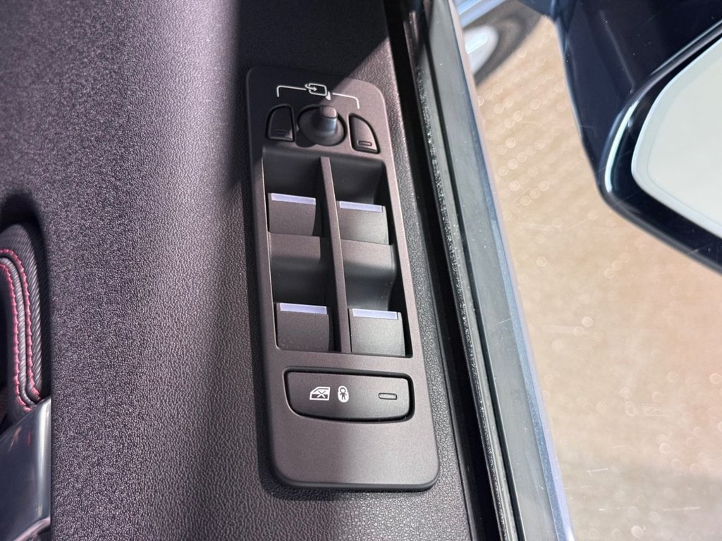 Used Land Rover Discovery Sport 2020 for sale - 76883306: Photo 18