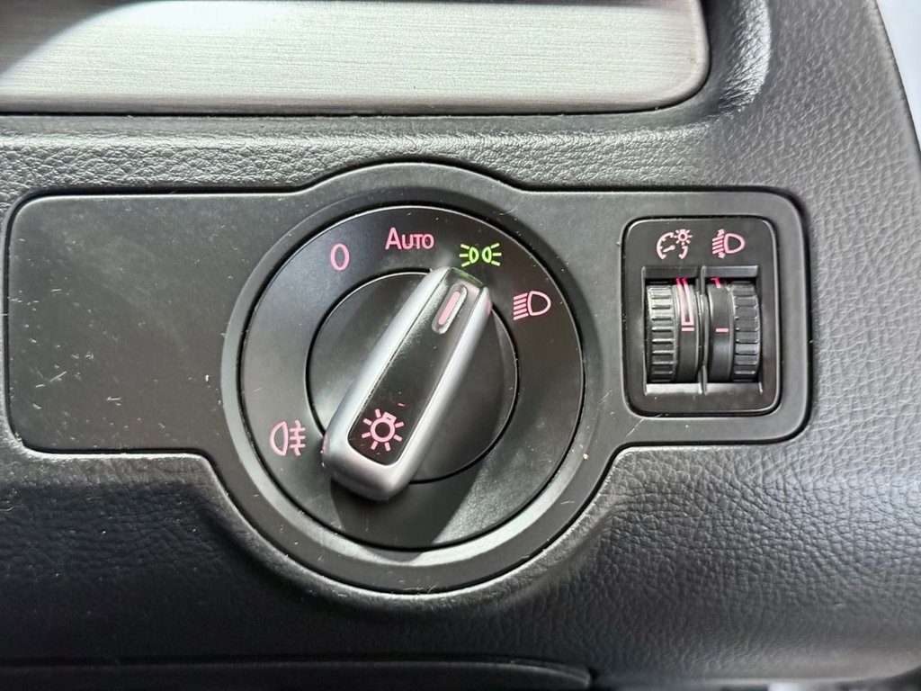 Used Volkswagen Passat 2012 for sale - 76481514: Photo 18