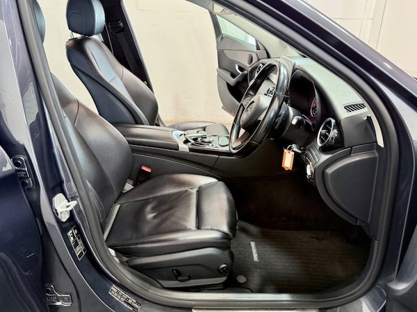 Used Mercedes-Benz C Class 2015 for sale - 75814993: Photo 32