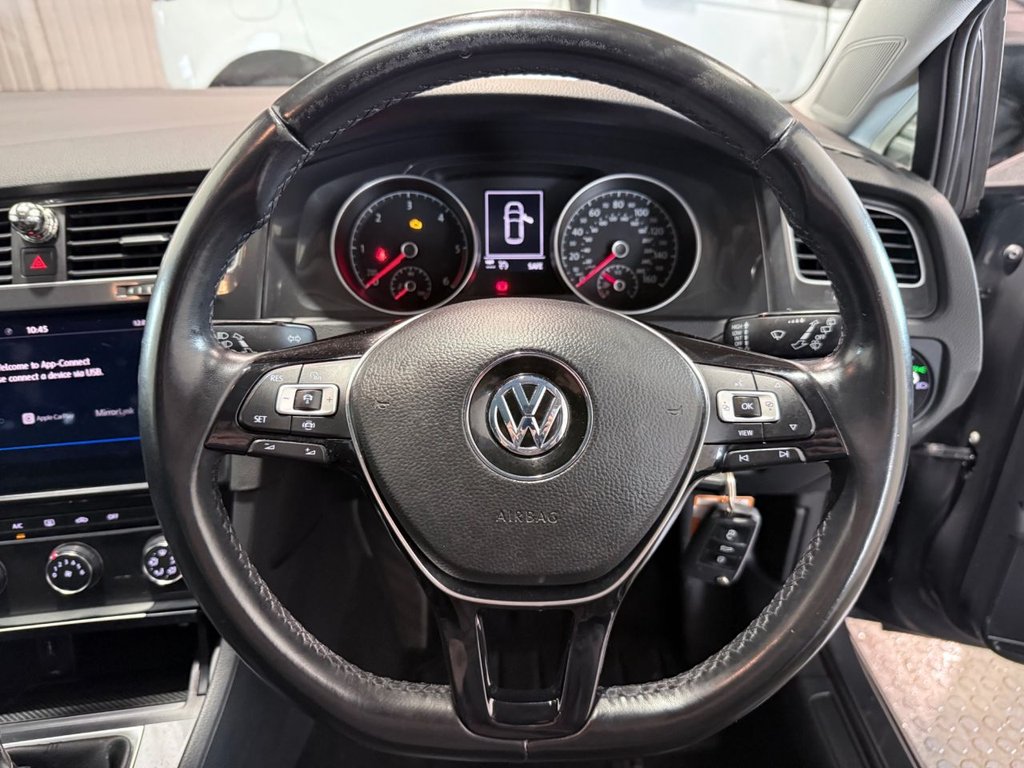Used Volkswagen Golf 2019 for sale - 76883365: Photo 12