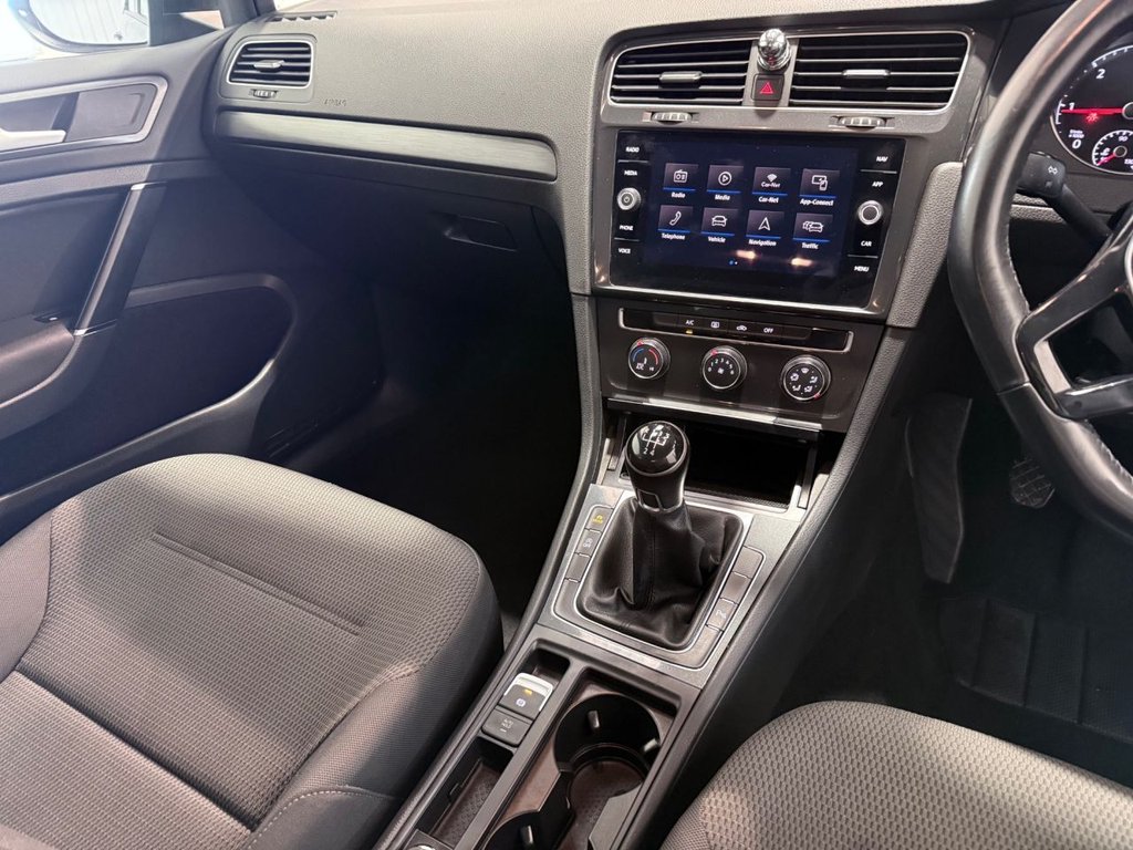 Used Volkswagen Golf 2019 for sale - 76883365: Photo 21