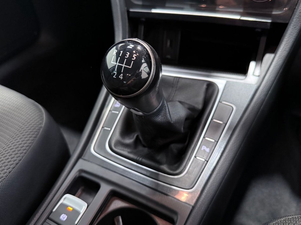 Used Volkswagen Golf 2019 for sale - 76883365: Photo 23