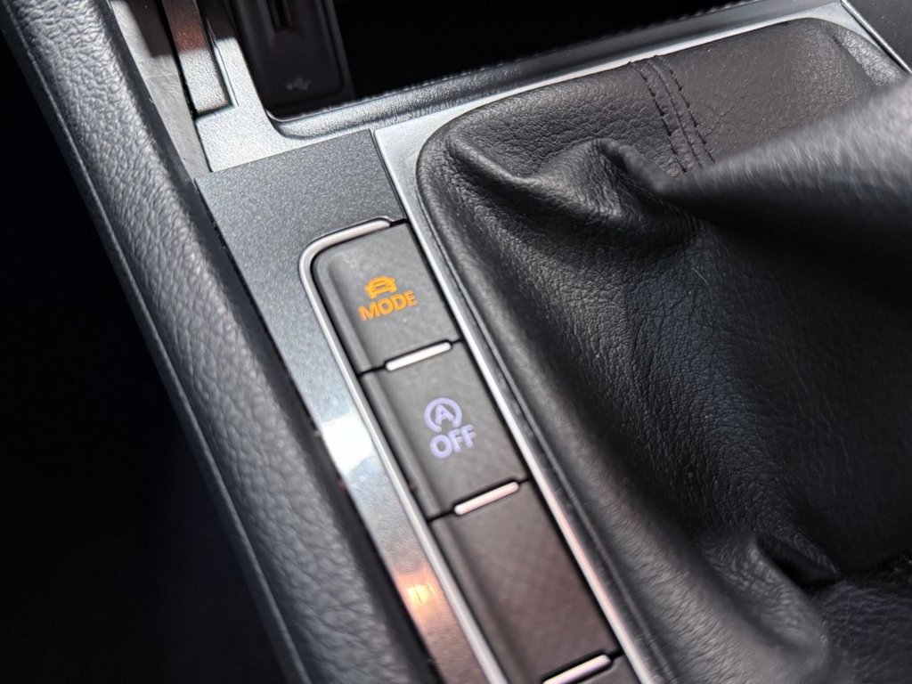 Used Volkswagen Golf 2019 for sale - 76883365: Photo 24