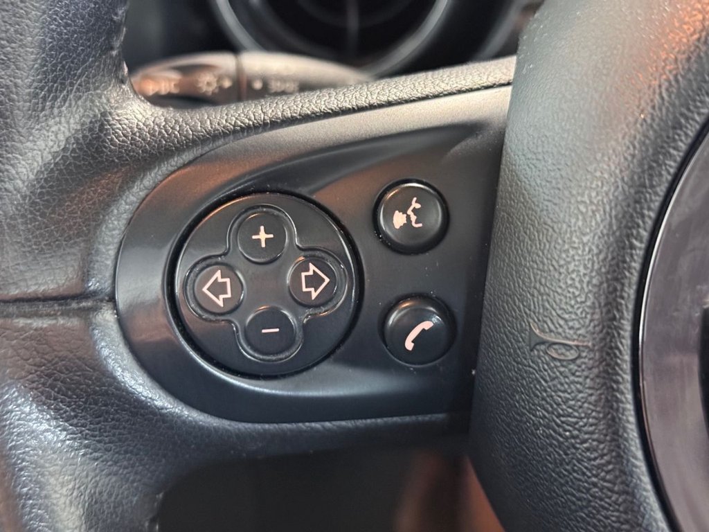 Used MINI Convertible 2014 for sale - 76840808: Photo 22