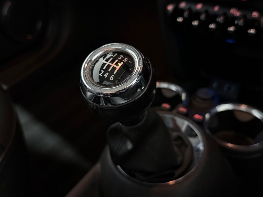 Used MINI Convertible 2014 for sale - 76840808: Photo 29