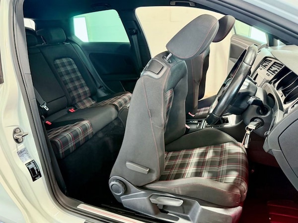 Used Volkswagen Golf 2013 for sale - 76291425: Photo 35