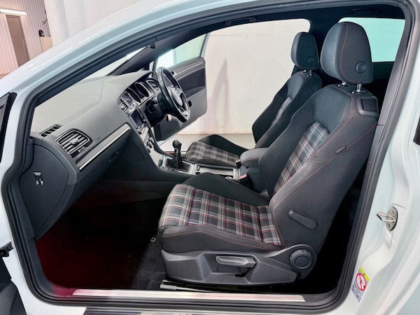 Used Volkswagen Golf 2013 for sale - 76291425: Photo 36