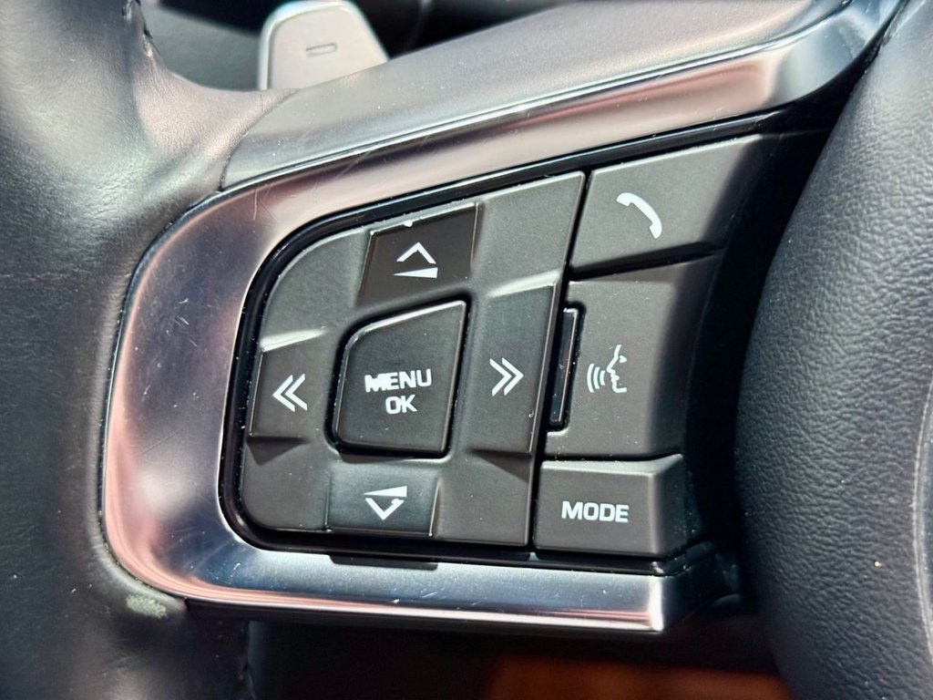 Used Jaguar F-Pace 2016 for sale - 76655362: Photo 14