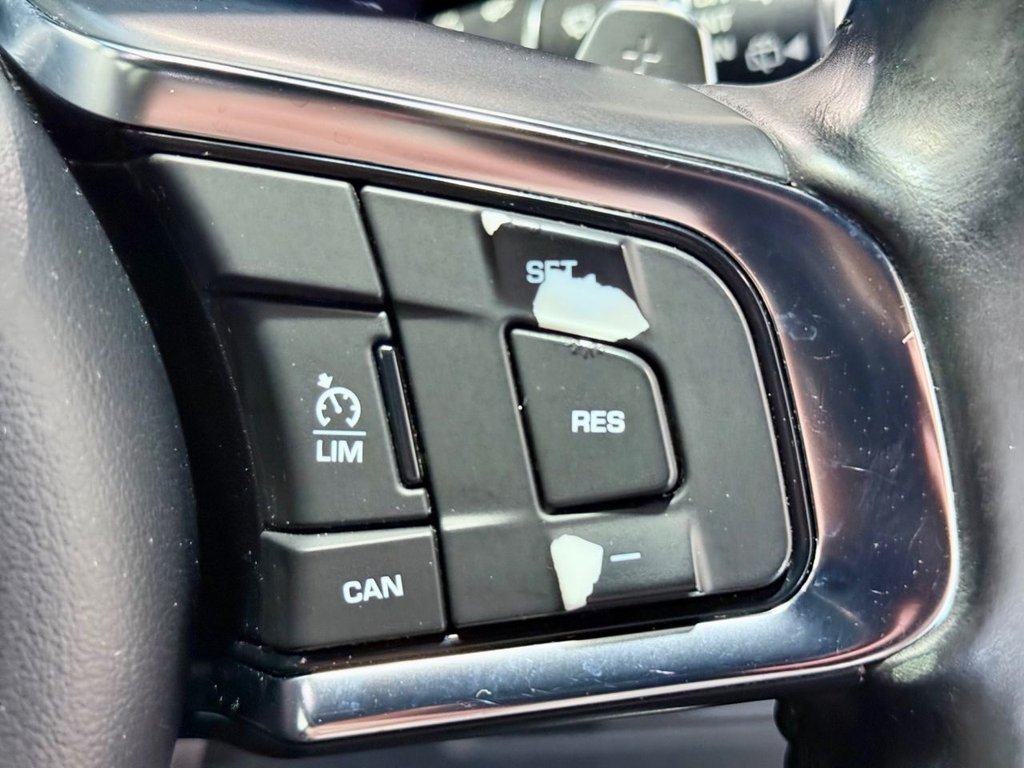 Used Jaguar F-Pace 2016 for sale - 76655362: Photo 15