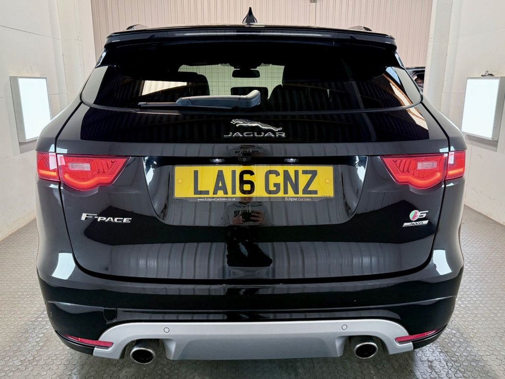 Used Jaguar F-Pace 2016 for sale - 76655362: Photo 6
