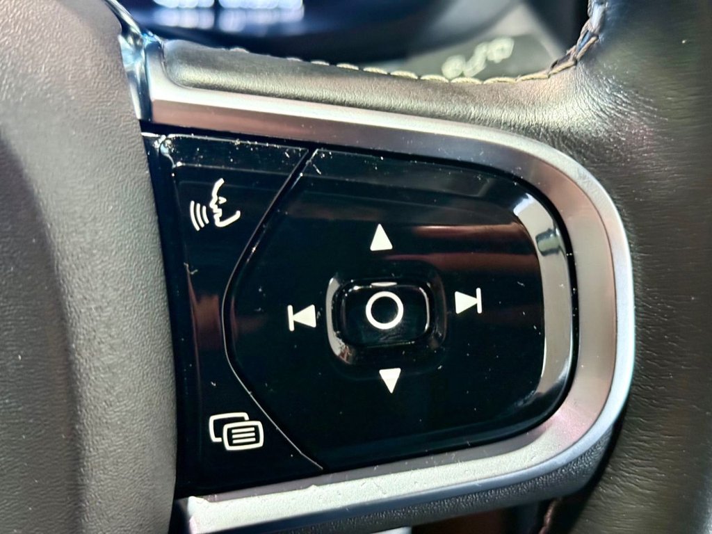 Used Volvo XC60 2020 for sale - 76356504: Photo 17