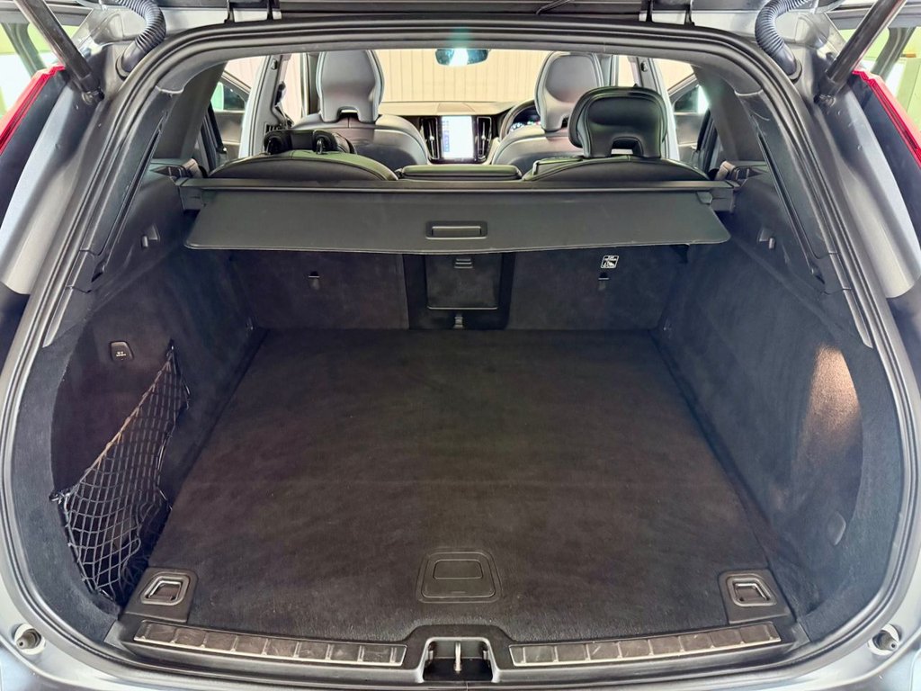 Used Volvo XC60 2020 for sale - 76356504: Photo 45