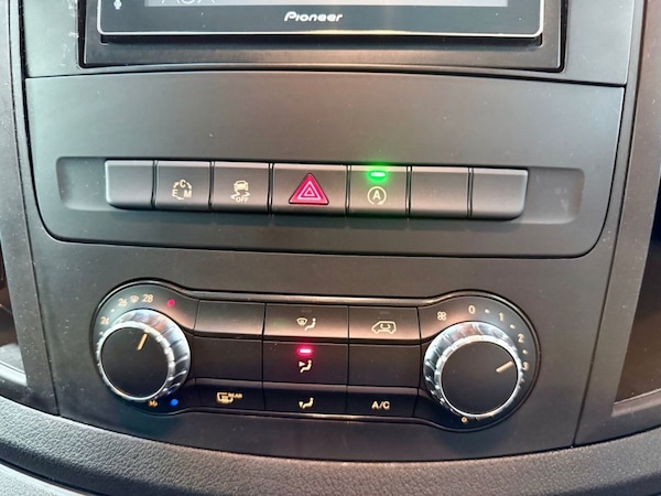 Used Mercedes-Benz Vito 2016 for sale - 76333202: Photo 23
