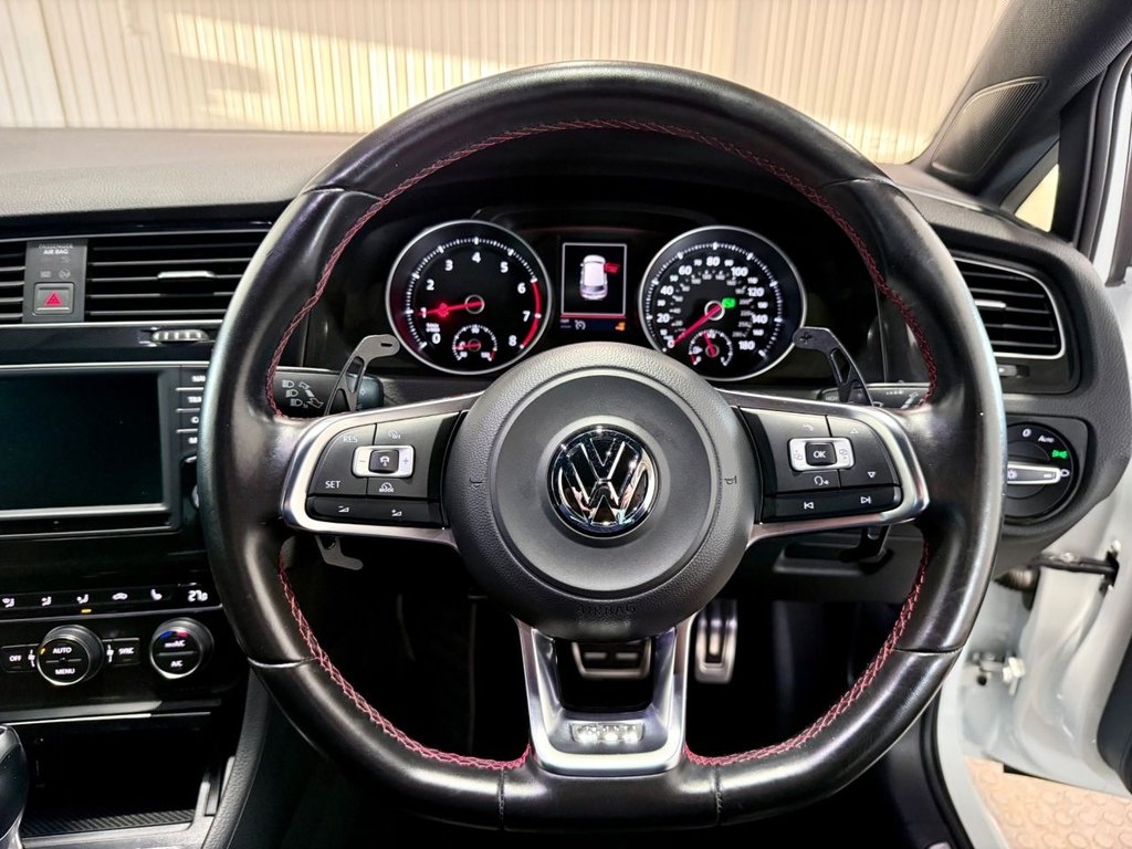 Used Volkswagen Golf 2017 for sale - 77356036: Photo 12