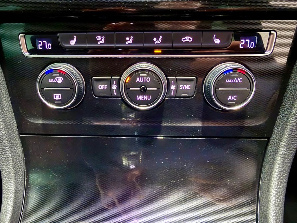 Used Volkswagen Golf 2017 for sale - 77356036: Photo 20