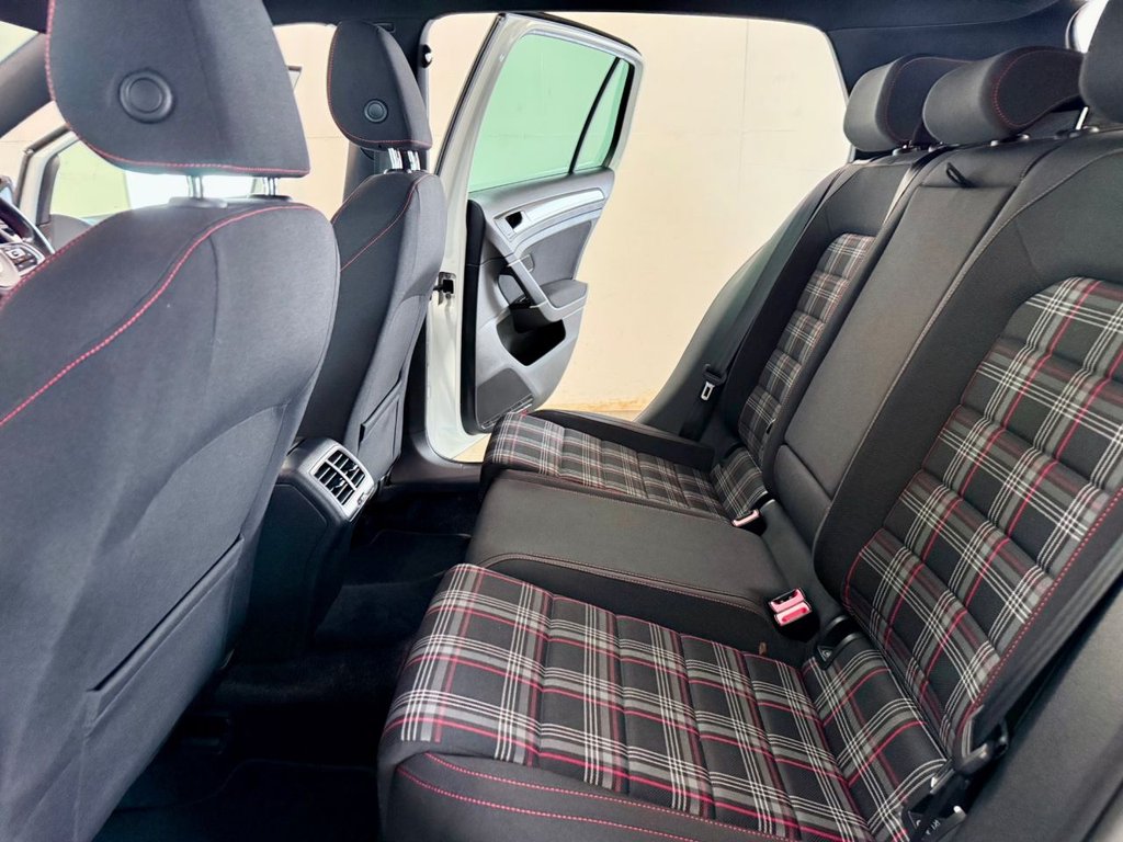 Used Volkswagen Golf 2017 for sale - 77356036: Photo 26