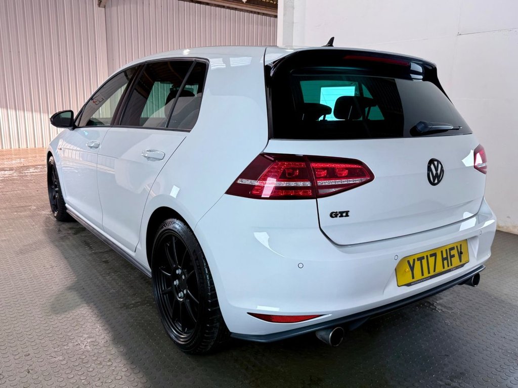 Used Volkswagen Golf 2017 for sale - 77356036: Photo 4