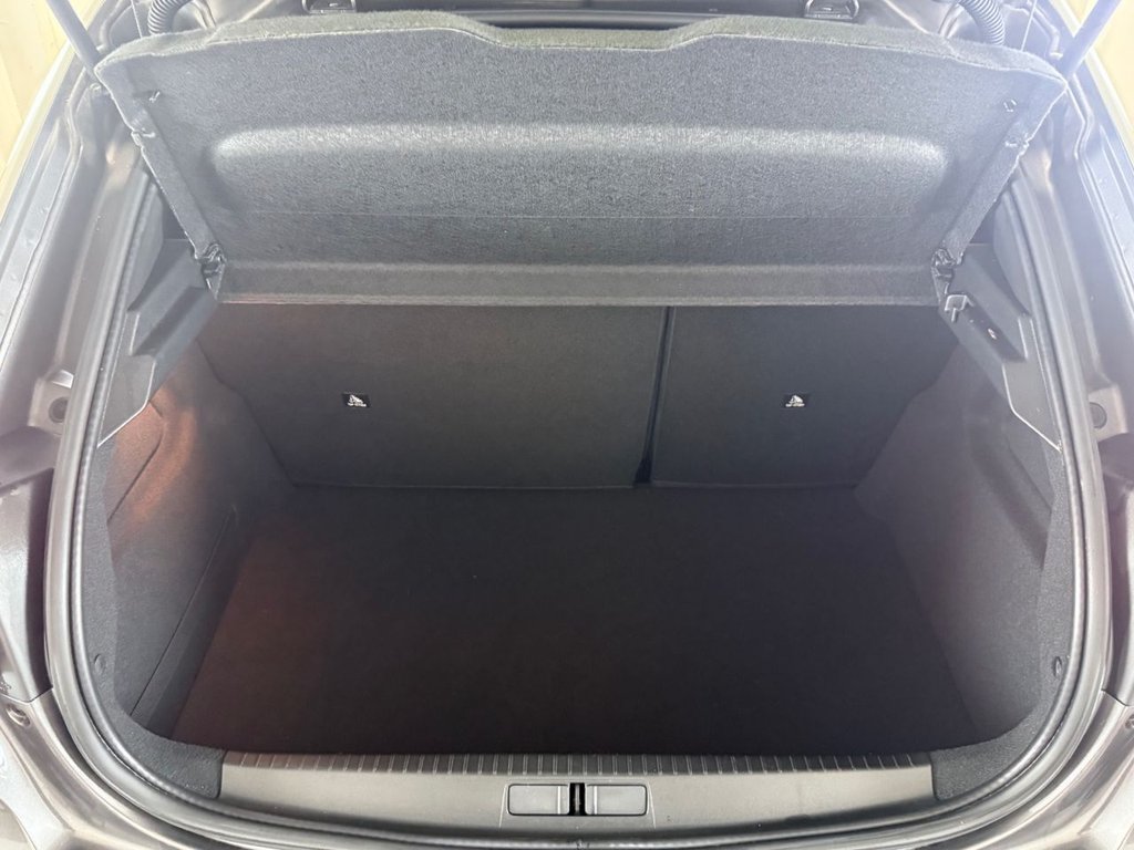 Used Peugeot 208 2020 for sale - 77172039: Photo 32