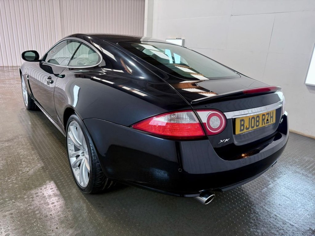 Used Jaguar XK 2008 for sale - 77792036: Photo 4