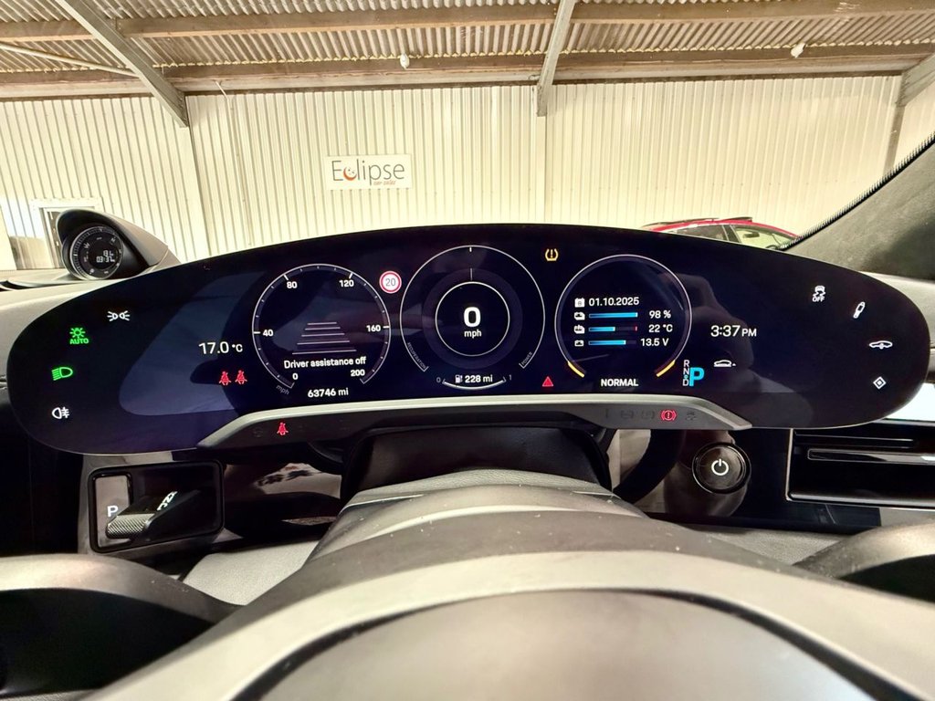 Used Porsche Taycan 2022 for sale - 76132976: Photo 13