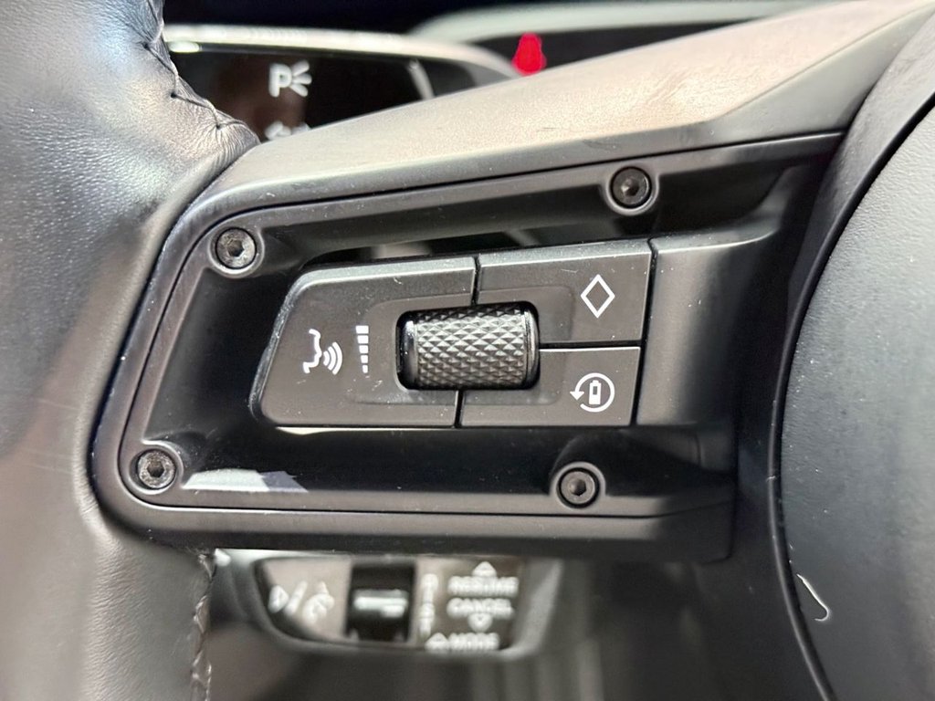 Used Porsche Taycan 2022 for sale - 76132976: Photo 15