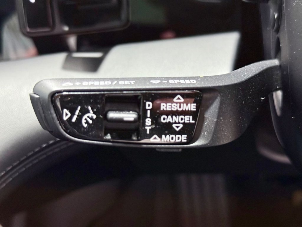 Used Porsche Taycan 2022 for sale - 76132976: Photo 18