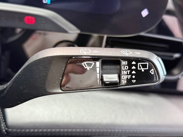 Used Porsche Taycan 2022 for sale - 76132976: Photo 19