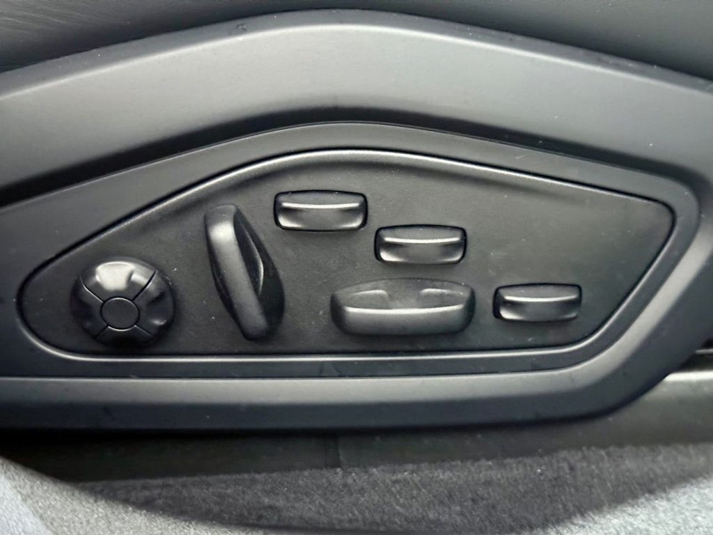 Used Porsche Taycan 2022 for sale - 76132976: Photo 23