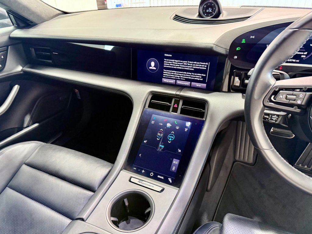 Used Porsche Taycan 2022 for sale - 76132976: Photo 24