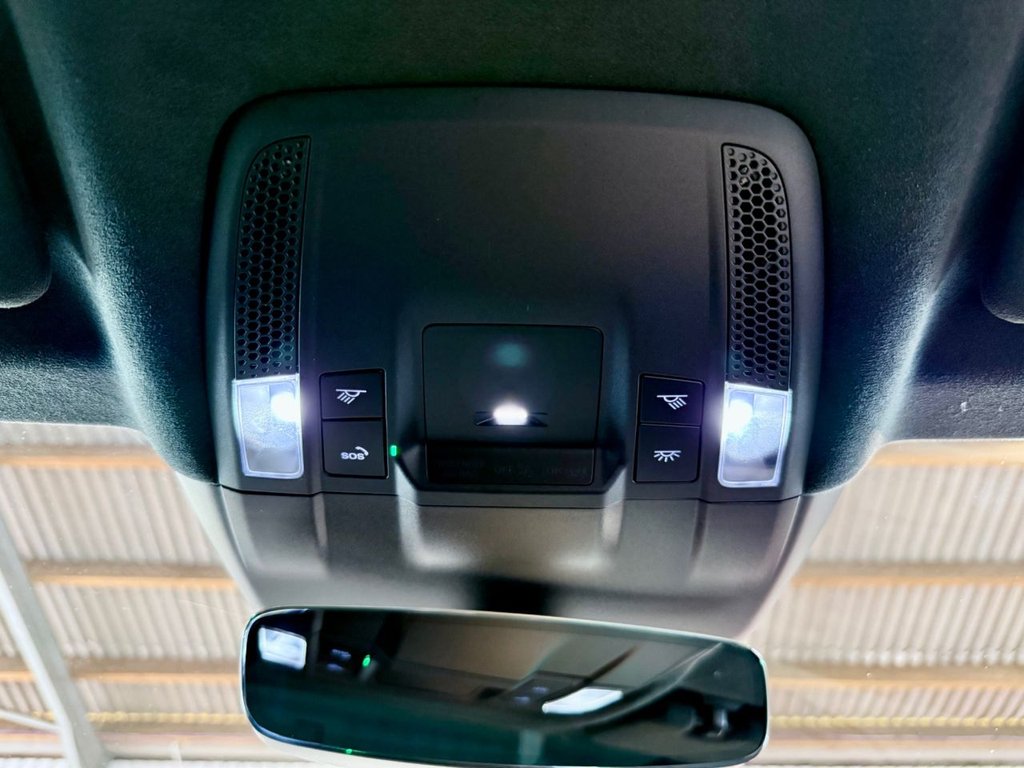 Used Porsche Taycan 2022 for sale - 76132976: Photo 42