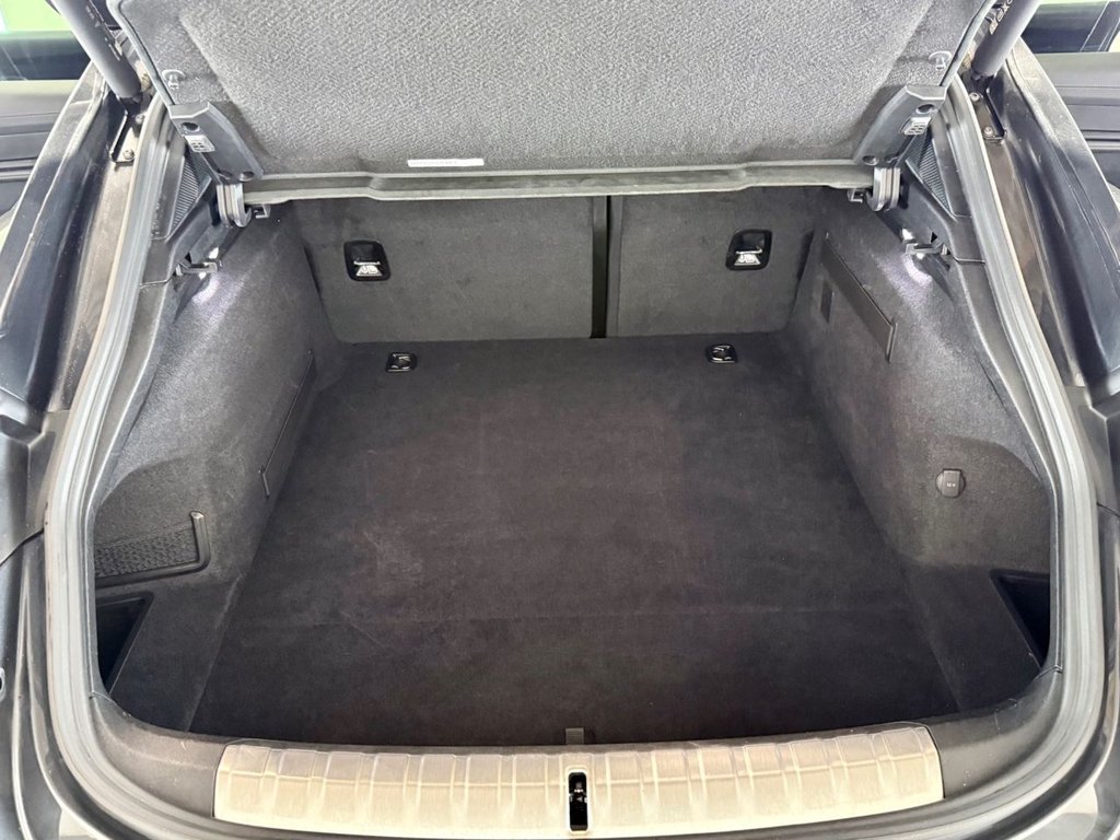 Used Porsche Taycan 2022 for sale - 76132976: Photo 49