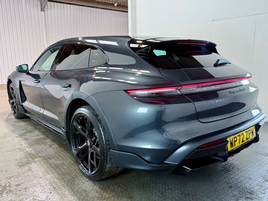 Used Porsche Taycan 2022 for sale - 76132976: Photo 5