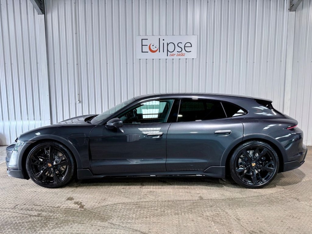 Used Porsche Taycan 2022 for sale - 76132976: Photo 8