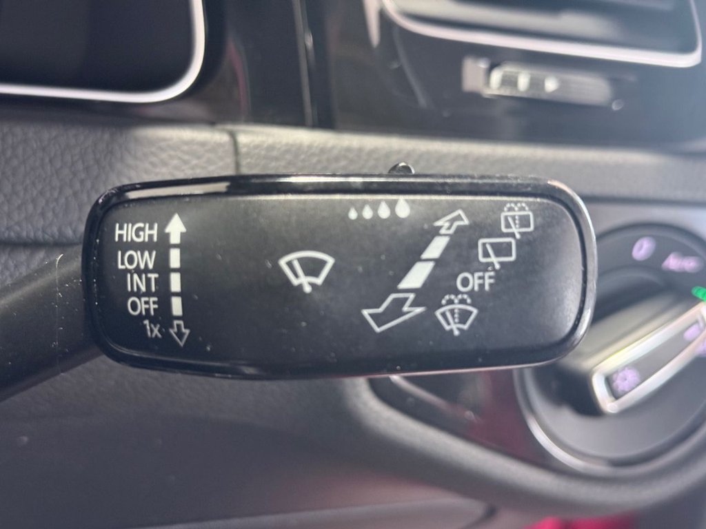 Used Volkswagen Golf 2017 for sale - 76784120: Photo 17