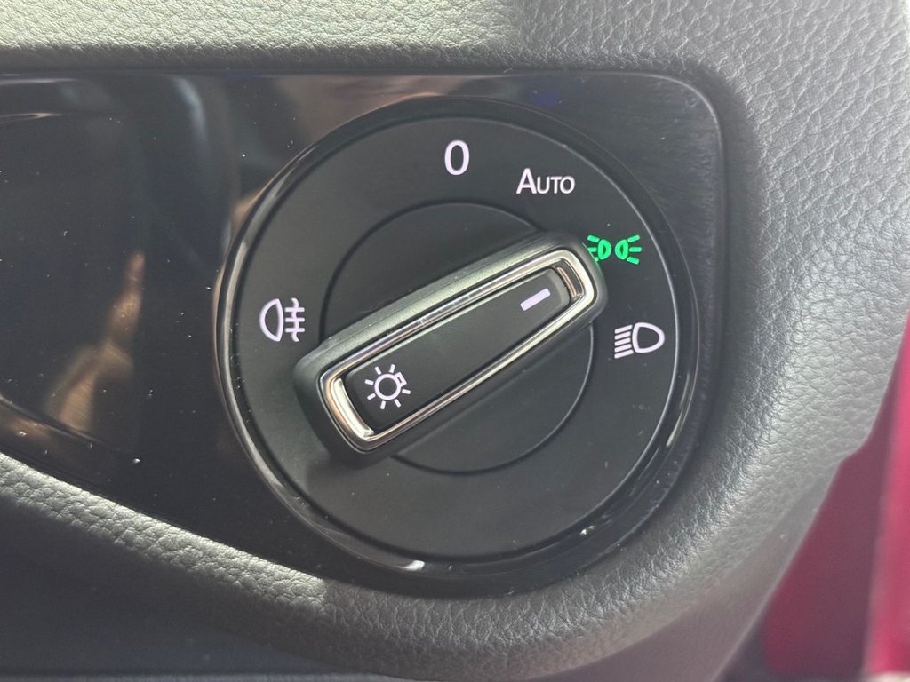 Used Volkswagen Golf 2017 for sale - 76784120: Photo 18