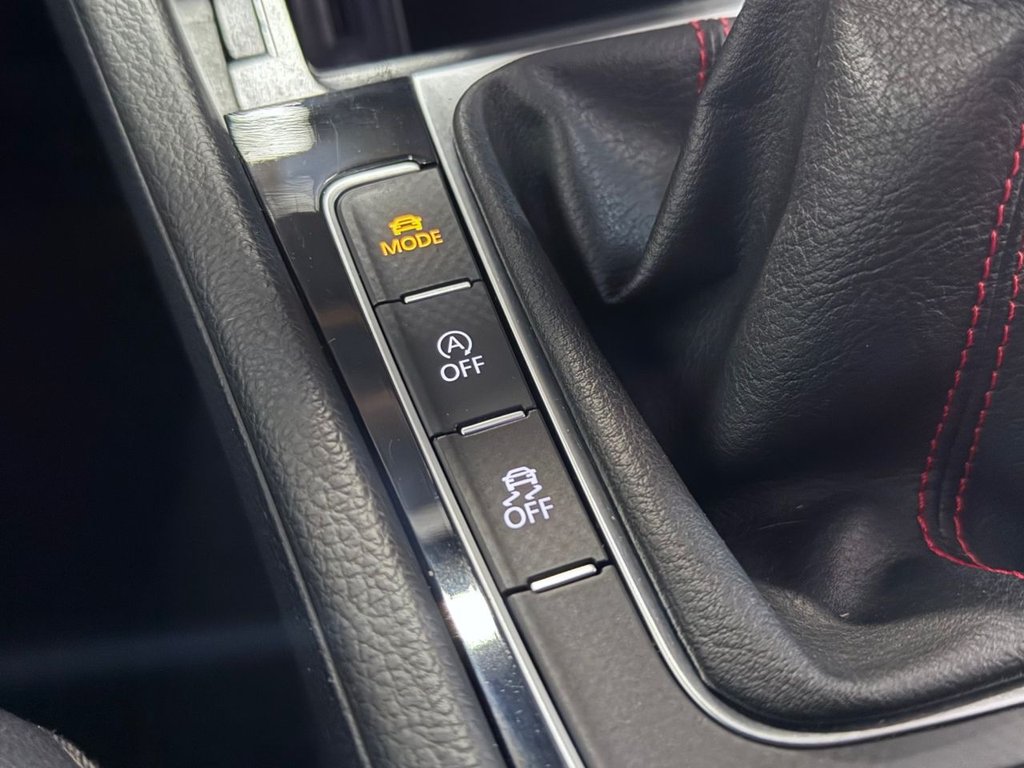 Used Volkswagen Golf 2017 for sale - 76784120: Photo 24